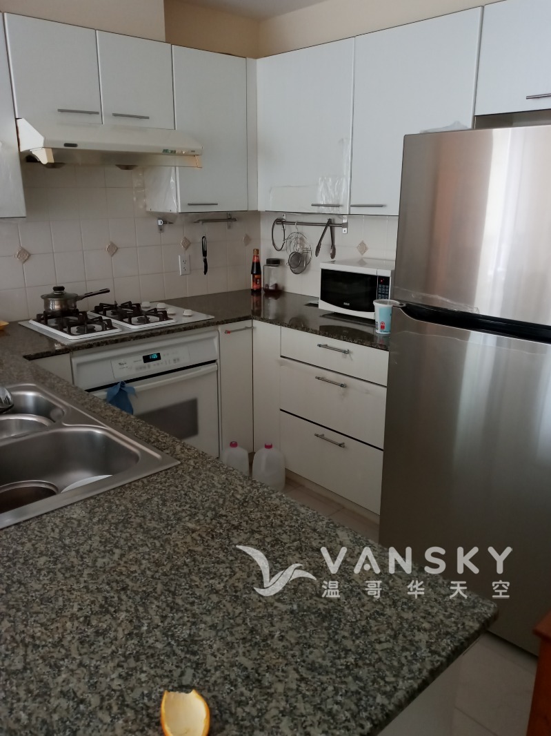 250515215100_master bedroom picture2.jpg